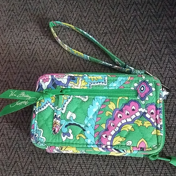 Vera Bradley Emerald Paisley Wristlet - Picture 2 of 4